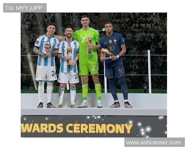 足球巨星三人同框合影幕后故事揭秘如何捕捉完美瞬间